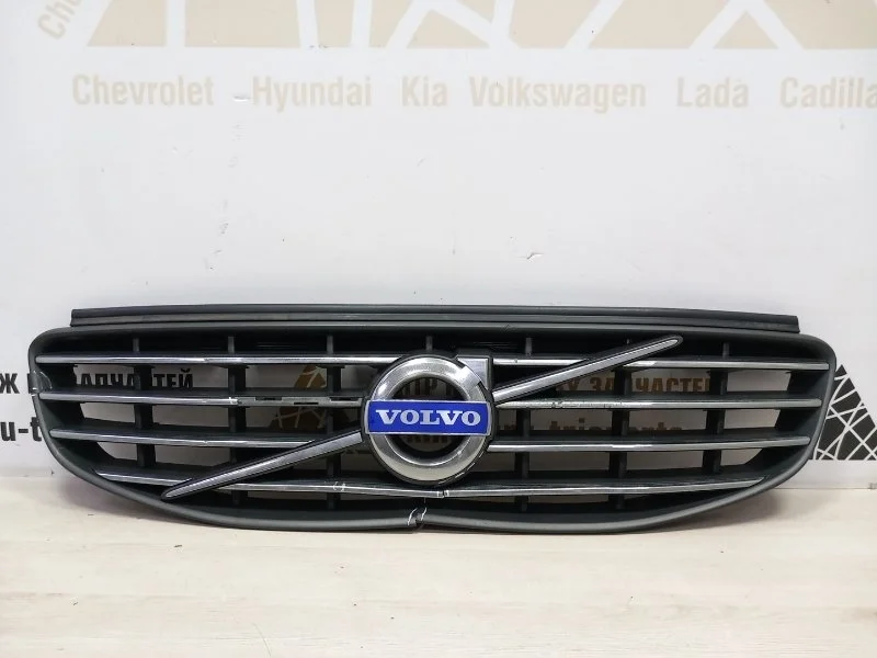 Решетка радиатора Volvo XC60 2013-2017 DZ Рестайлинг