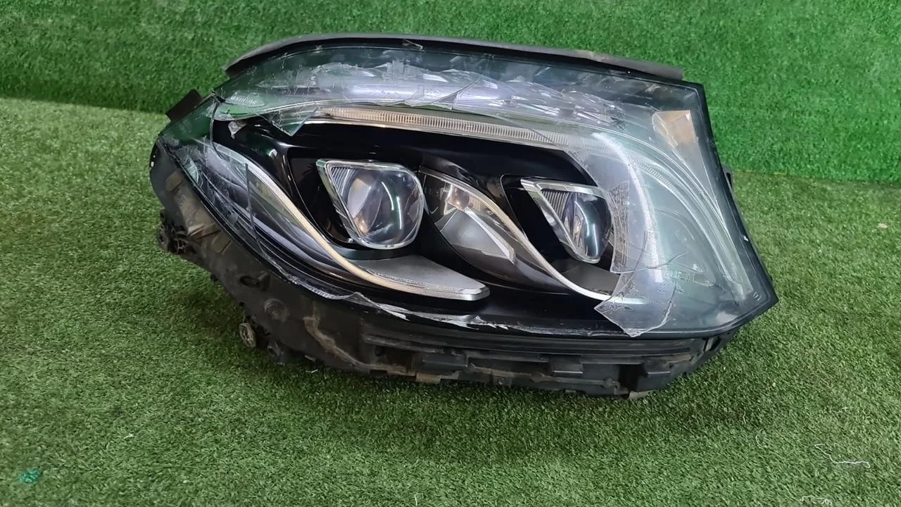 Фара правая Mercedes-Benz Gls X166 (2015-2019)
