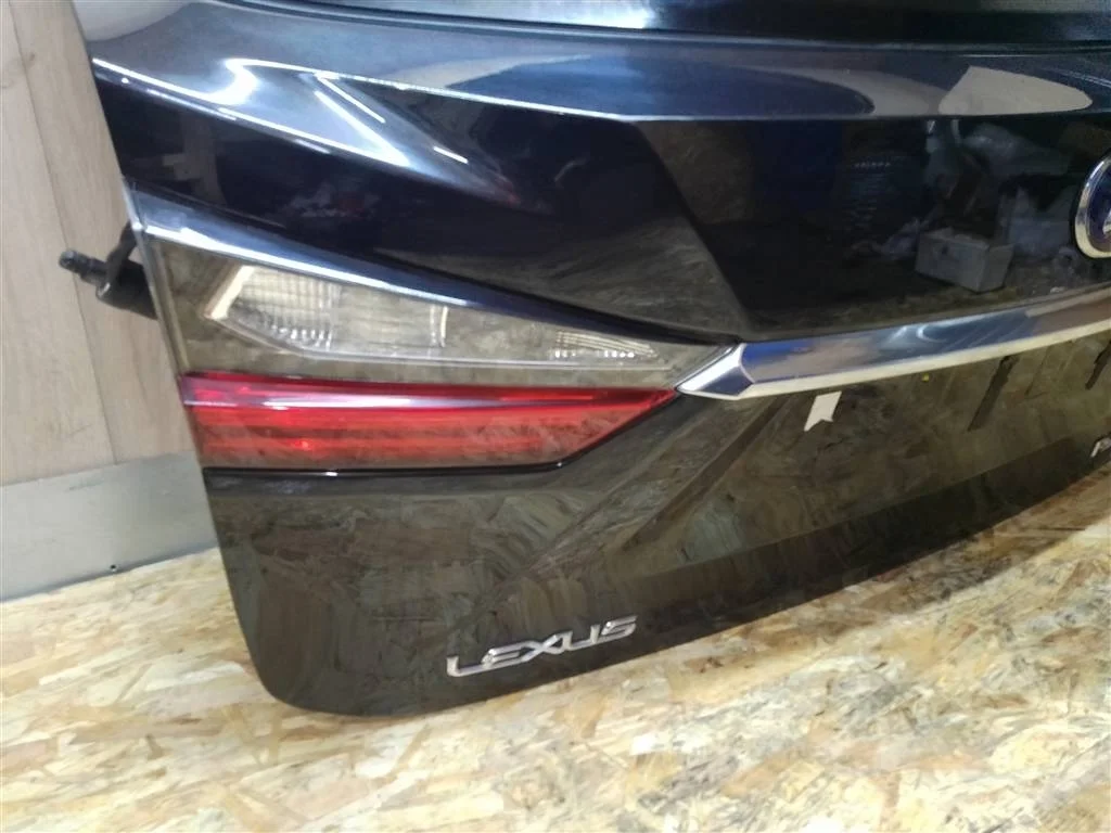 Фонарь задний внутренний левый Lexus RX 350/450H 2017-2019
