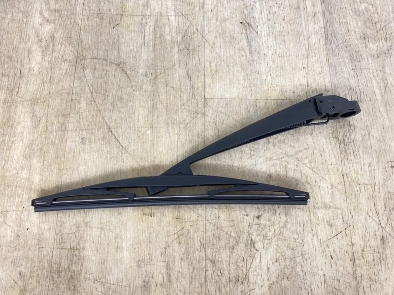 Поводок дворника MITSUBISHI OUTLANDER 3 2012 2013 2014 2015 2016 2017 2018 2019 2020 2021 2022 2023 GF3W