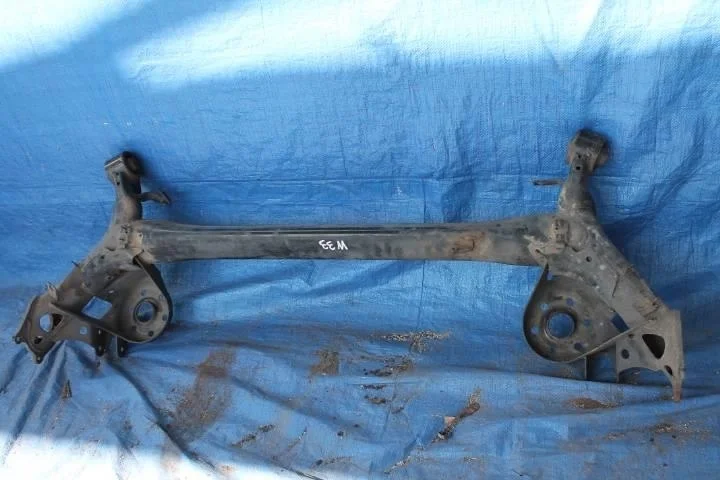 Б.у. балка TOYOTA PRIUS ZVW30 TOYOTA PRIUS ZVW30