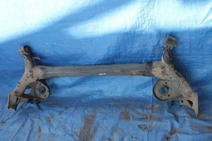 Б.у. балка TOYOTA PRIUS ZVW30 TOYOTA PRIUS ZVW30