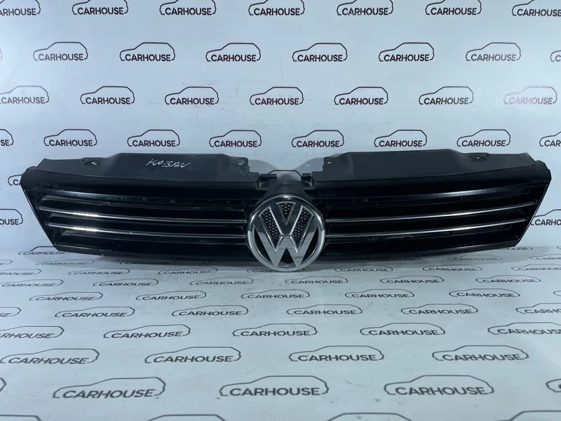 Решетка радиатора Volkswagen Jetta 2014 5C6853653 6
