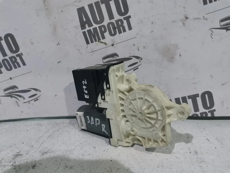 Моторчик стеклоподъемника Volkswagen Passat Variant 2007 1K0959704 B6 BVY, задний правый