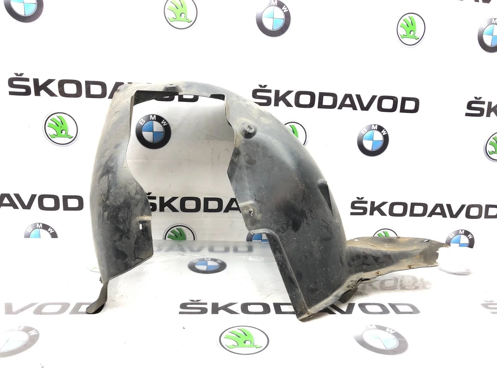 Подкрылок Skoda Yeti 2013 5L0809957 5L 2.0 CFHC, передний левый