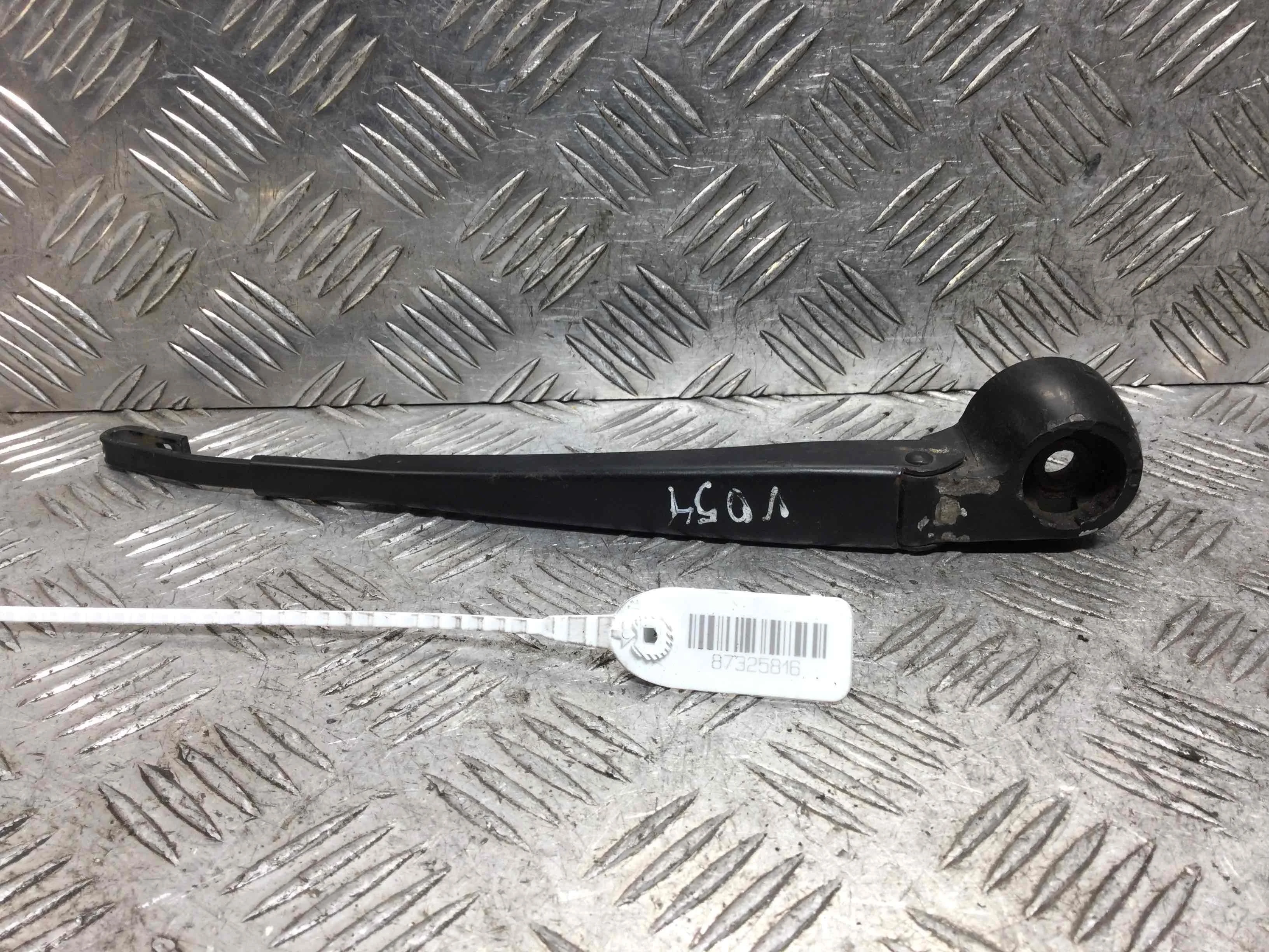 Щеткодержатель задний Audi A3 8L (1996-2000) бензин 1.6 i Механика Х/б