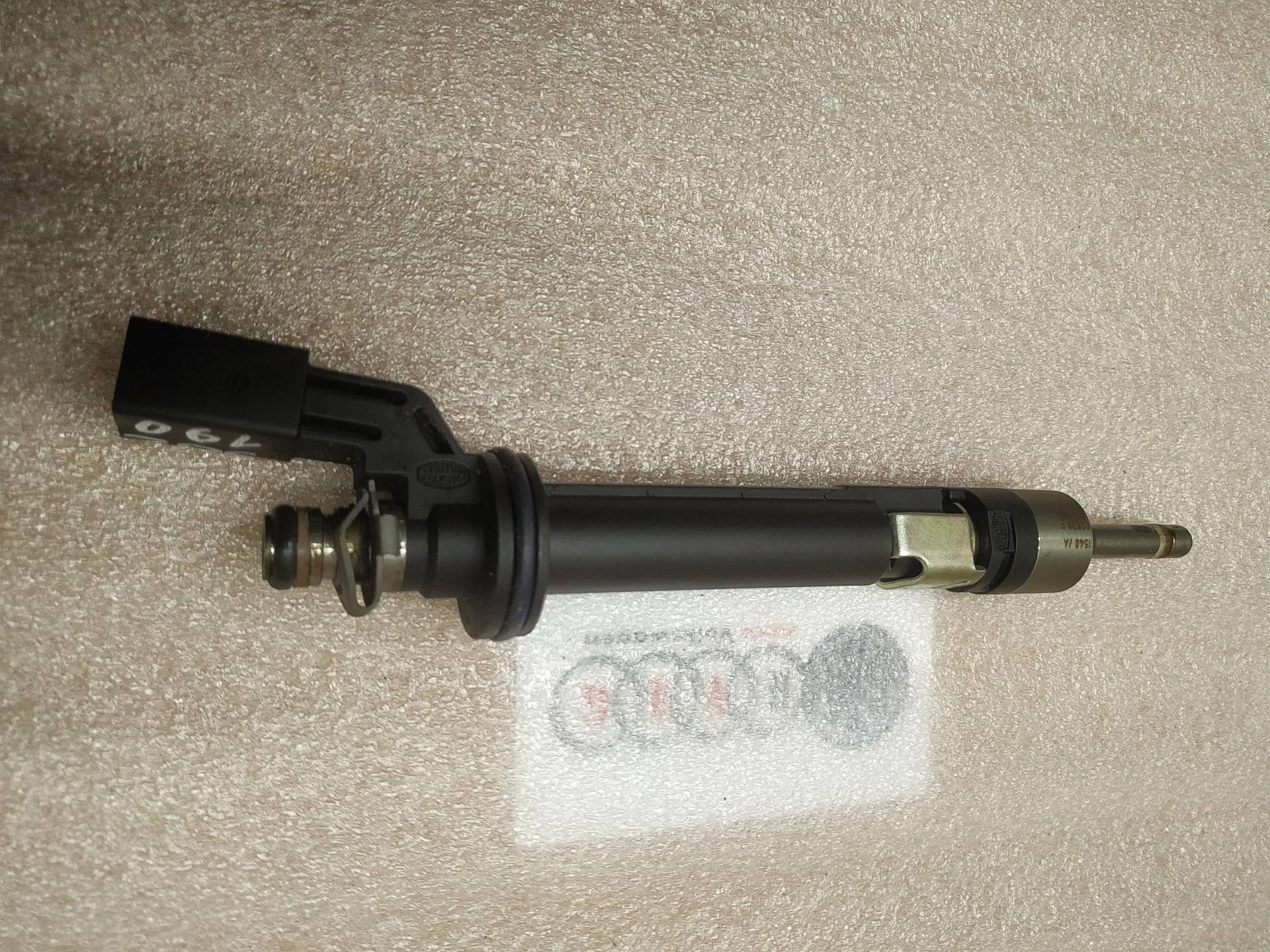 форсунка топливная Volkswagen Touareg 2 7P6 2011