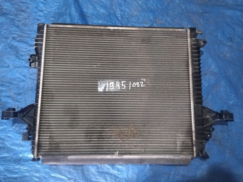 радиатор охлаждения двигателя VOLVO XC90 C_59 B2524T2