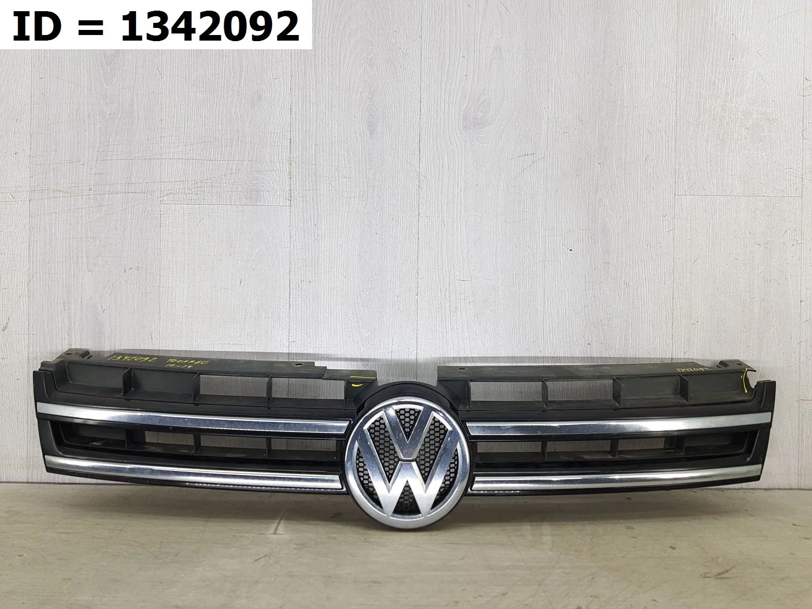 Решетка радиатора Volkswagen Touareg