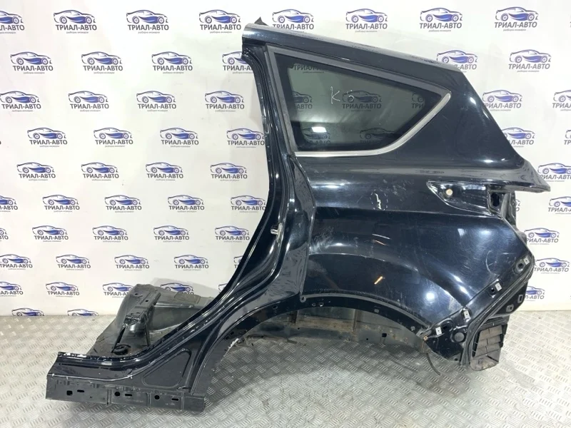 Четверть автомобиля Ford Kuga 2014