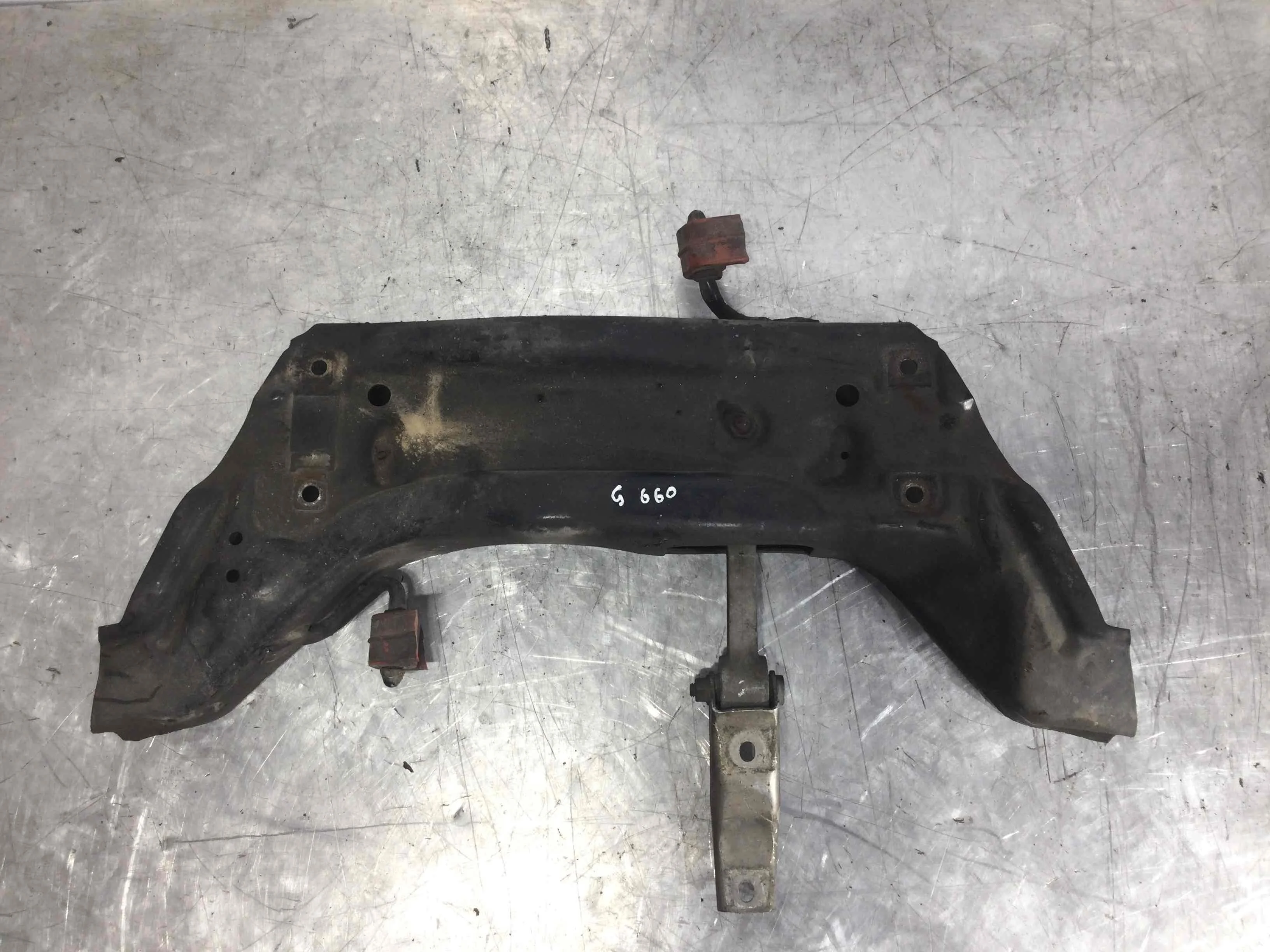 Балка подвески передняя (подрамник) Volkswagen Polo 3 поколение (1994-2001) бензин 1.2 i Механика