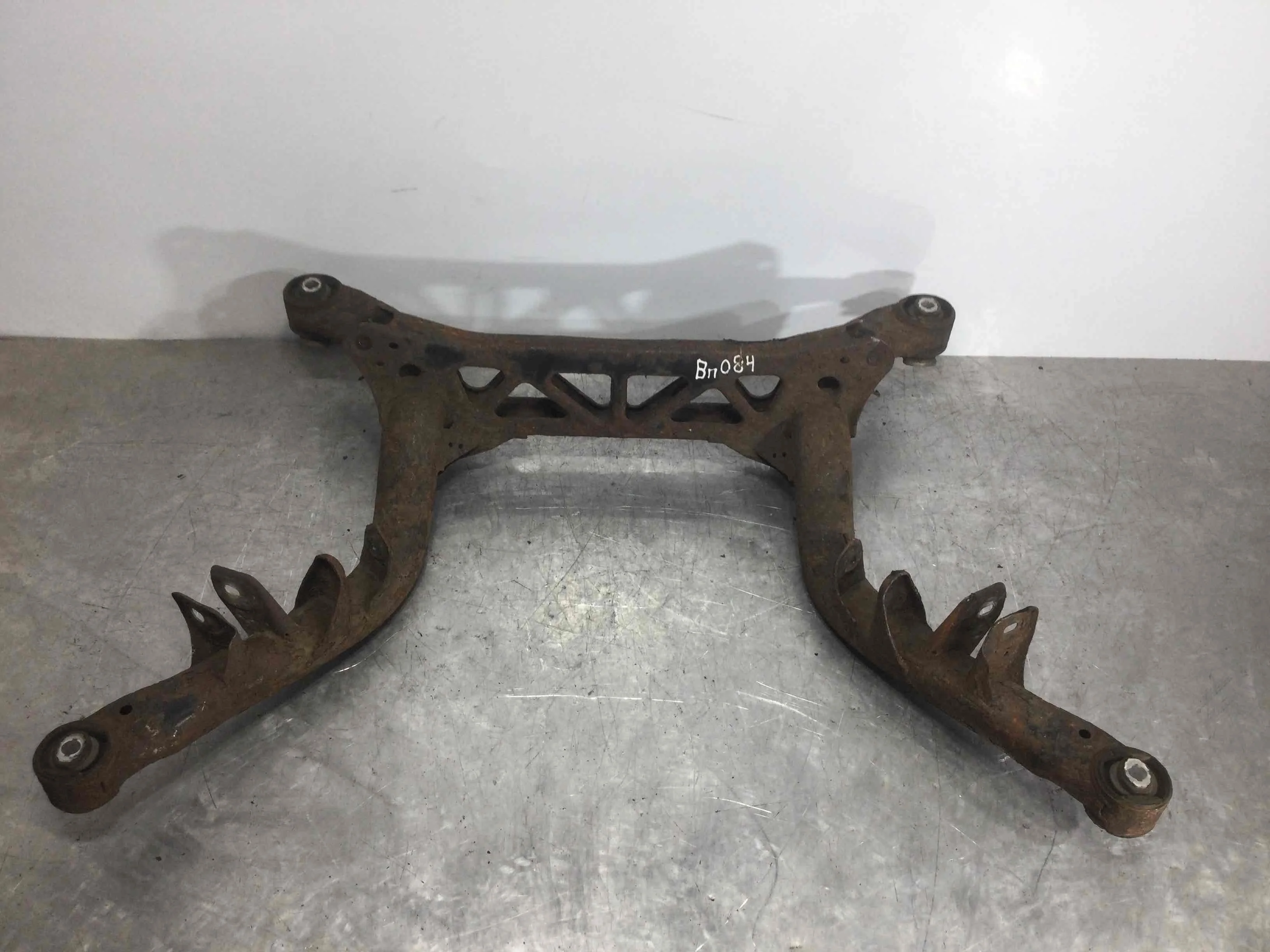 Балка подвески задняя Audi A4 B8/8K (2007-2011) дизель 2.0 TDI Механика Универсал