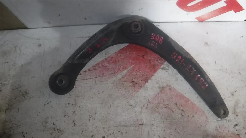 Рычаг передний правый Peugeot 308 I (2007—2011)