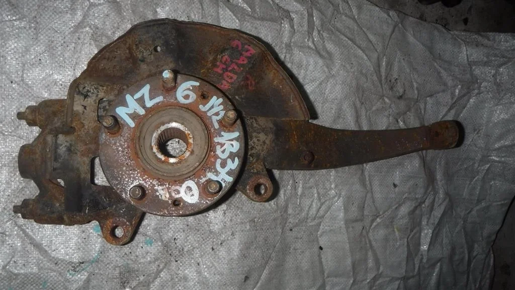 Кулак поворотный передний правый Mazda Mazda 6 (GH) 2007-2012
