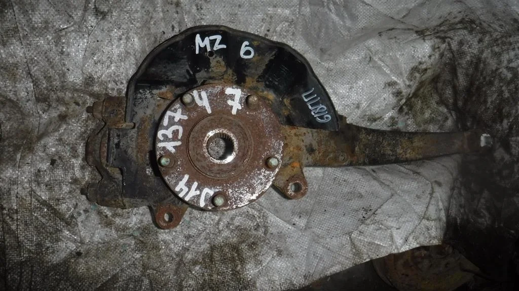Кулак поворотный передний правый Mazda Mazda 6 (GH) 2007-2012