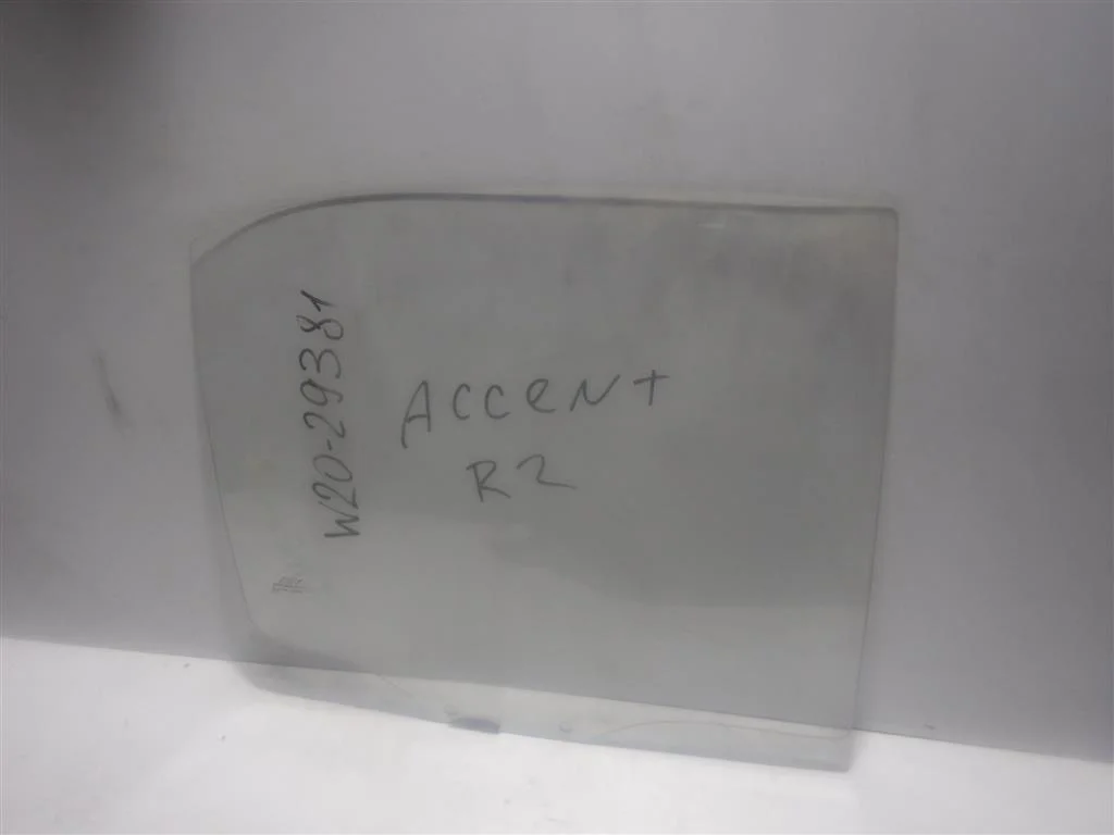 Стекло двери задней правой Hyundai Accent II (LC) 1999-2013