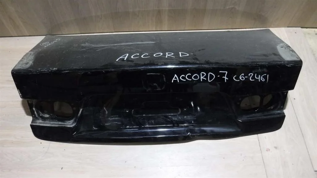Крышка багажника Honda Accord VII 2002-2007