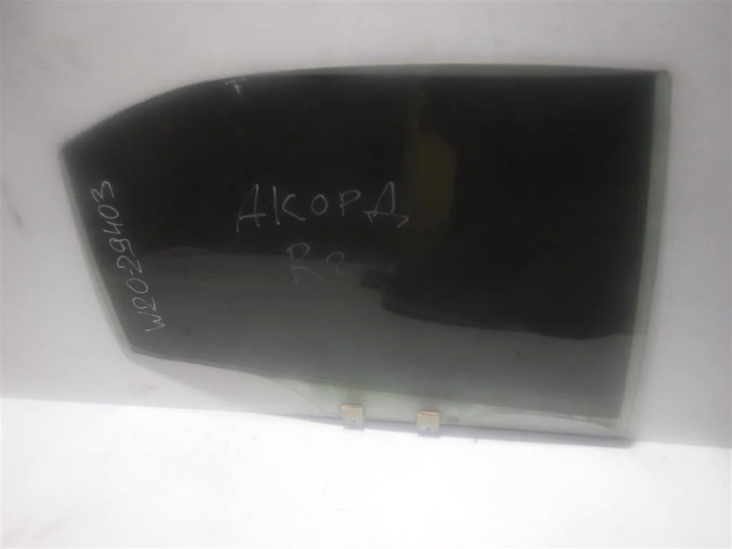 Стекло двери задней правой Honda Accord VII 2002-2007