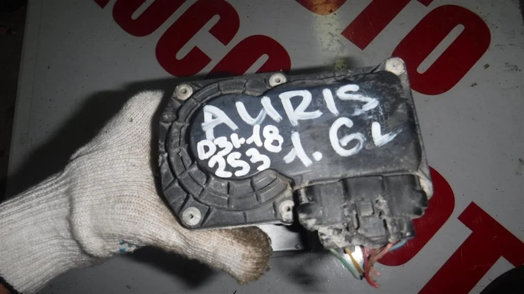 Заслонка дроссельная электрическая Toyota Auris (E150) 2006-2012
