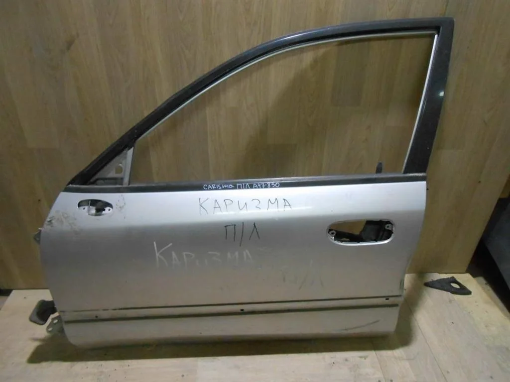 Дверь передняя левая Mitsubishi Carisma (DA) 1995-2003