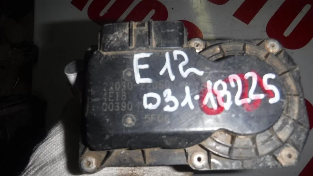 Заслонка дроссельная электрическая Toyota Corolla (E120) 2000-2007