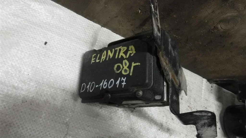 Блок ABS (насос) Hyundai Elantra (HD) 2006-2010