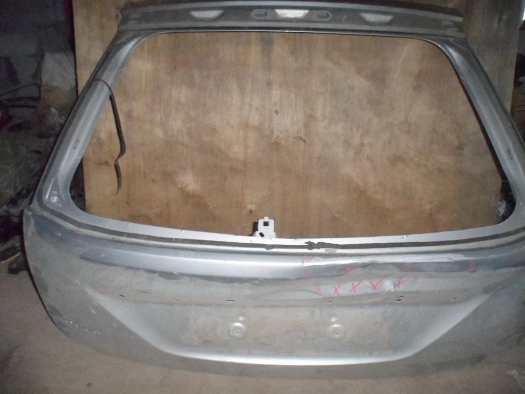 Дверь багажника Ford Focus II 2005-2011