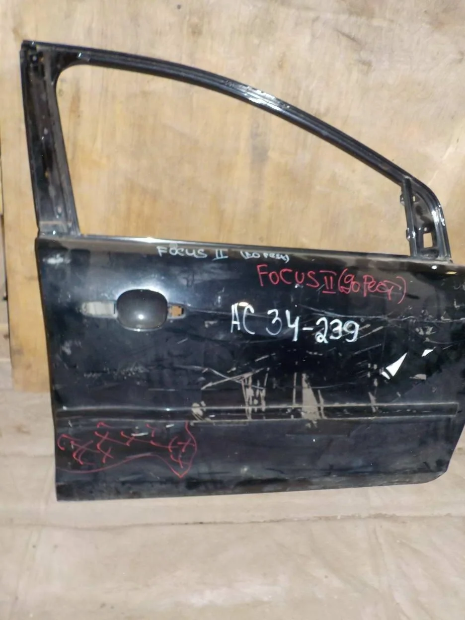 Дверь передняя правая Ford Focus II 2005-2011