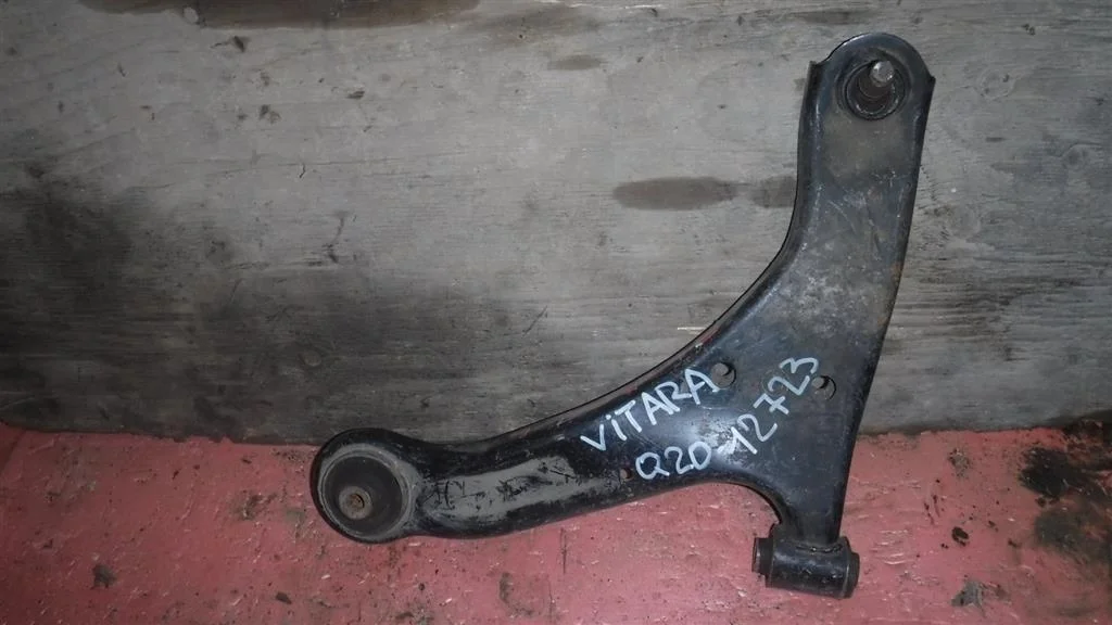 Рычаг передний левый Suzuki Grand Vitara II (2005—2008)