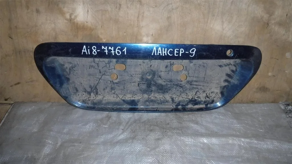 Накладка крышки багажника Mitsubishi Lancer 9 (CS) 2003-2006