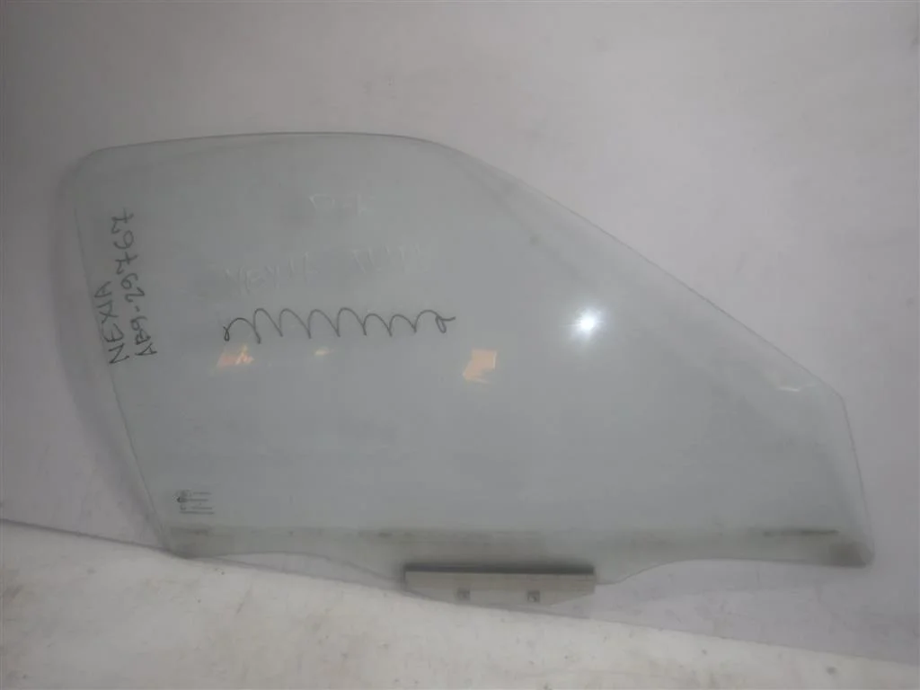 Стекло двери передней правой Daewoo Nexia 1995-2016