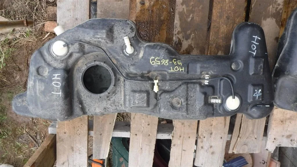 Бак топливный Nissan Note (E11) 2004-2013