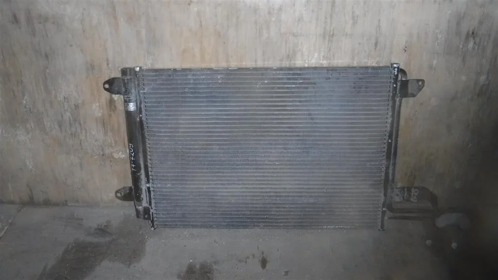 Радиатор кондиционера (конденсер) Skoda Octavia (A5/1Z) 2004-2013