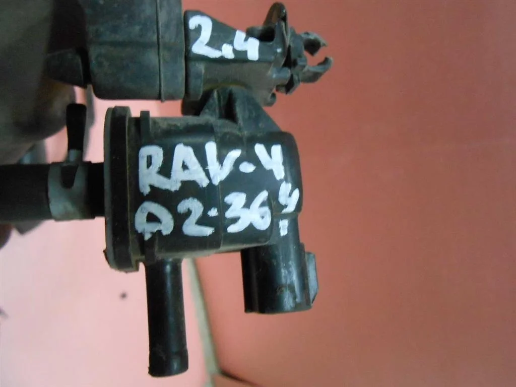 Клапан электромагнитный изменения фаз ГРМ Toyota RAV4 (XA30) 2005-2012