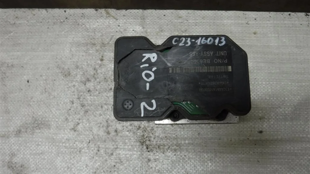 Блок ABS (насос) KIA RIO II (JB) 2005-2011
