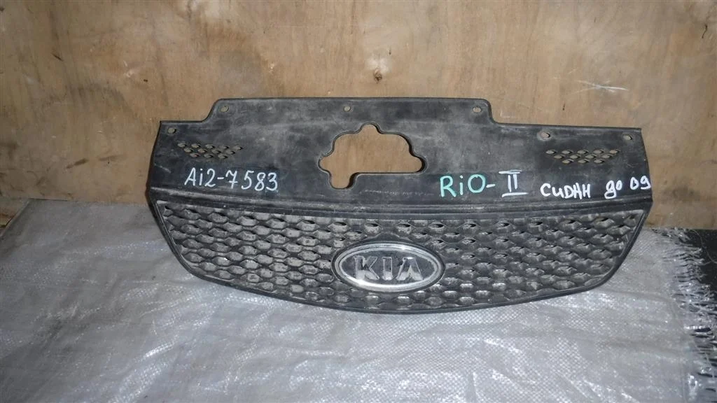 Решетка радиатора KIA RIO II (JB) 2005-2011