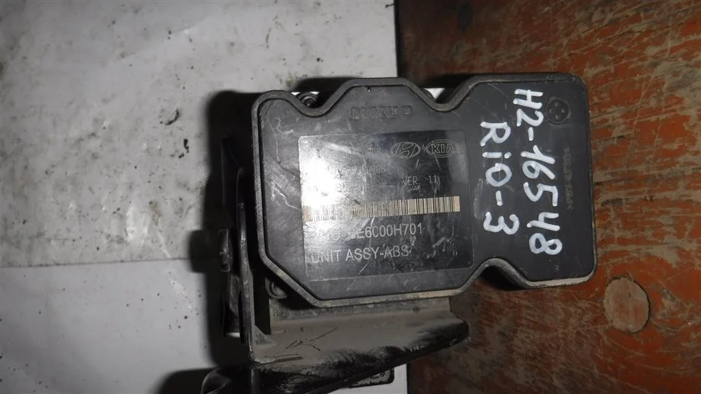 Блок ABS (насос) KIA RIO III (UB) 2011-2017