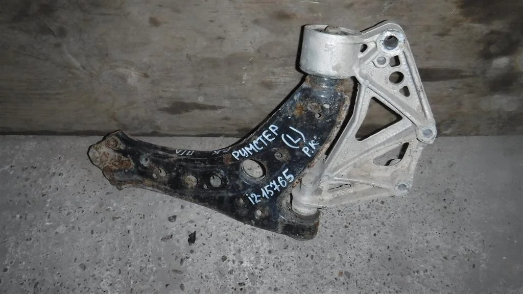 Рычаг передний левый Skoda Roomster I (2006—2010)