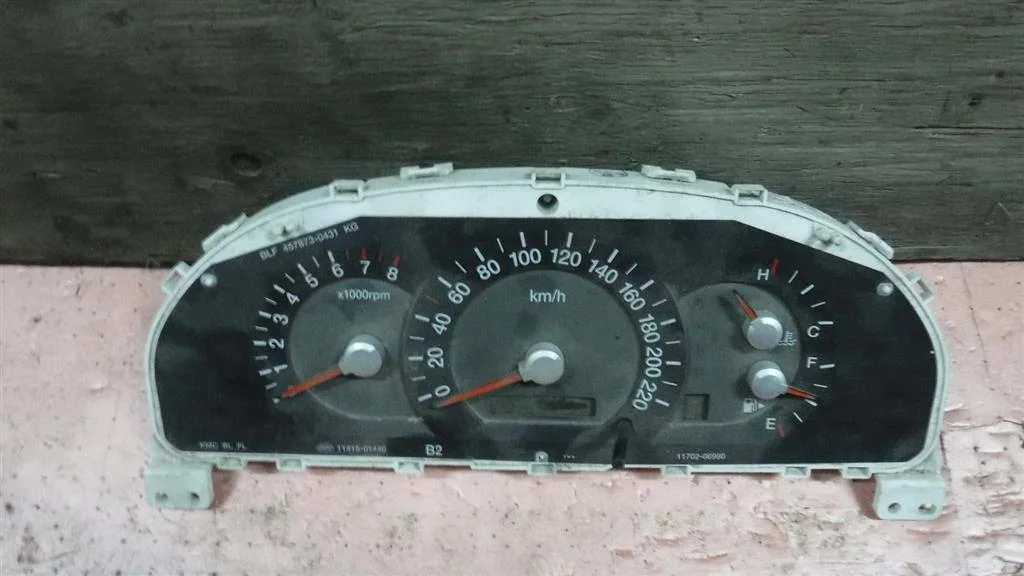 Панель приборов KIA Sorento I (BL) 2002-2009