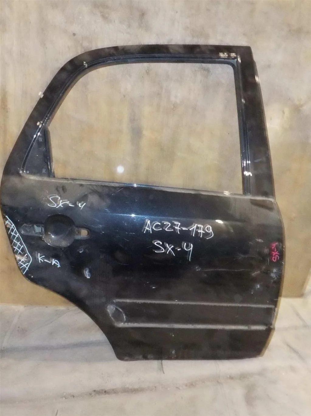 Дверь задняя правая Suzuki SX4 I 2006-2014