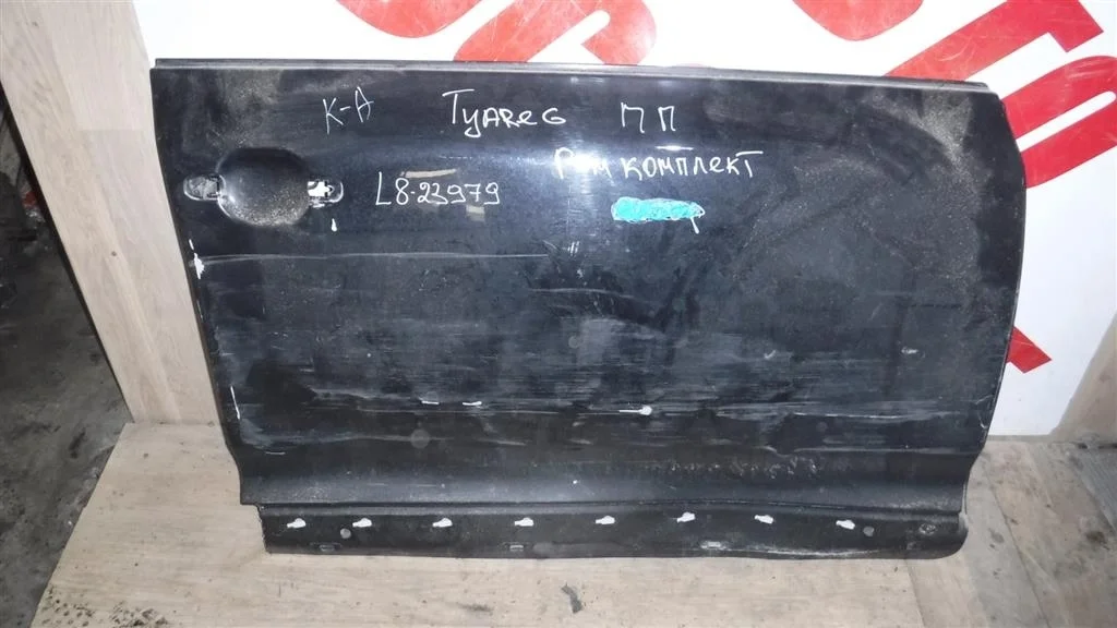 Дверь передняя правая Volkswagen Touareg I (7L) 2002-2010