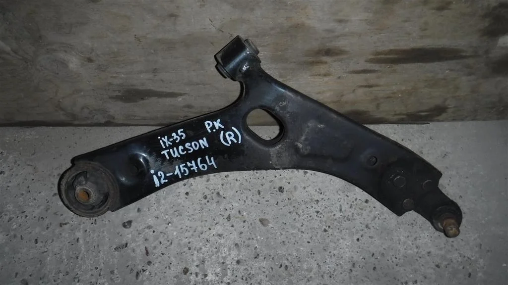 Рычаг передний правый Hyundai Tucson I (2004—2015)