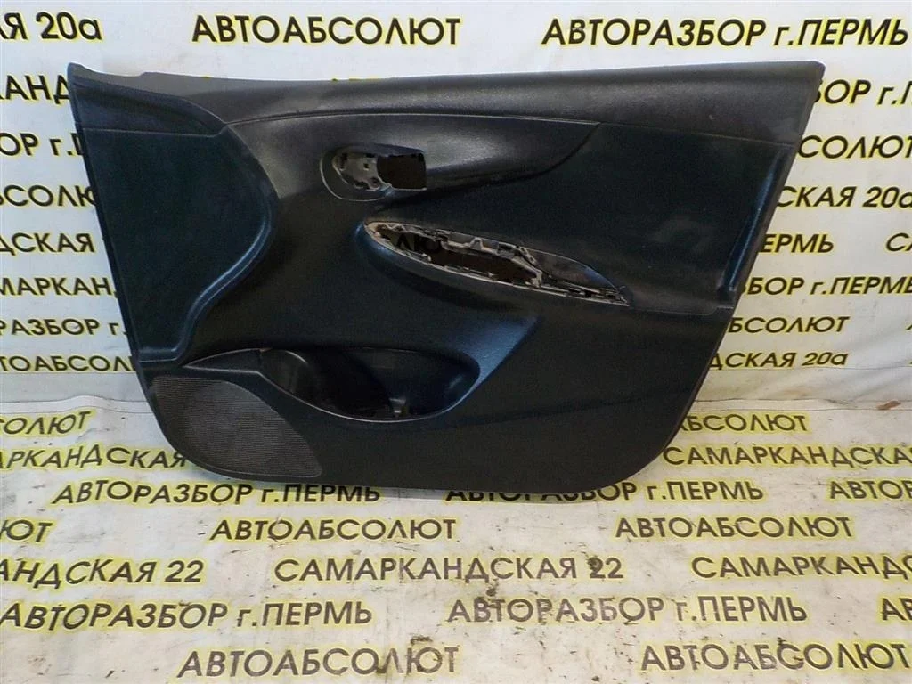 Обшивка двери передней правой Toyota Corolla (E150) 2006-2013