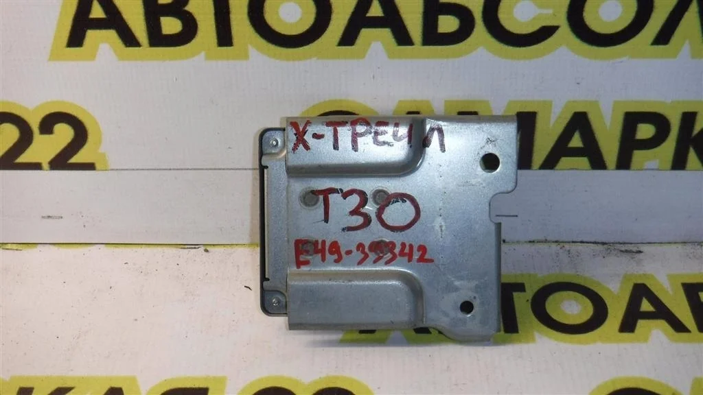 Блок электронный Nissan X-Trail I (2000—2007)