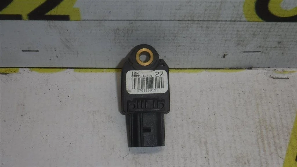 Датчик AIR BAG Toyota Corolla (E150) 2006-2013