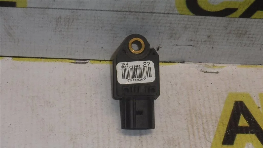 Датчик AIR BAG Toyota Corolla (E150) 2006-2013