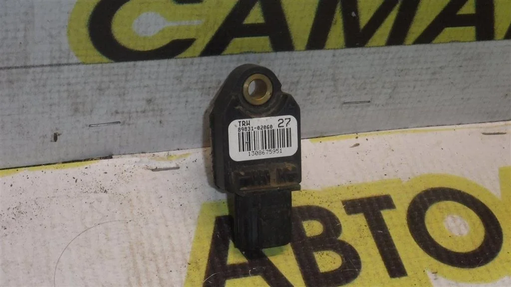 Датчик AIR BAG Toyota Corolla (E150) 2006-2013
