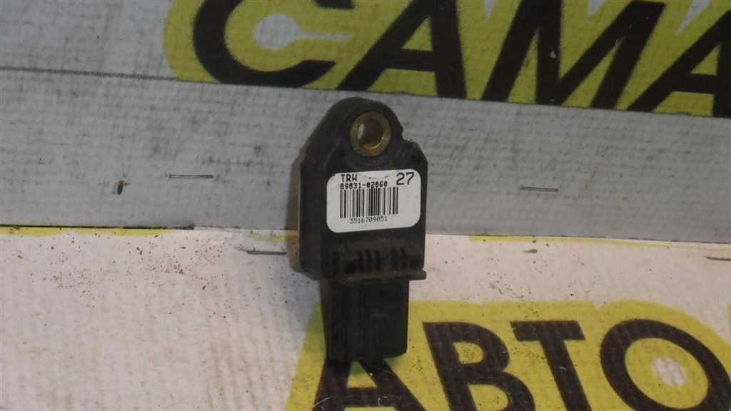 Датчик AIR BAG Toyota Corolla (E150) 2006-2013
