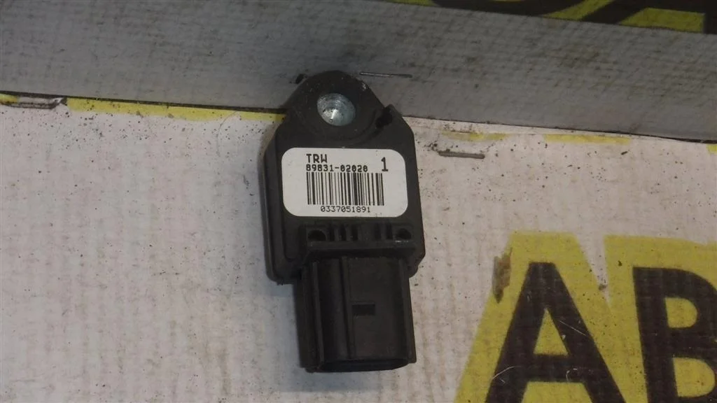 Датчик AIR BAG Toyota Corolla IX (2000—2004)