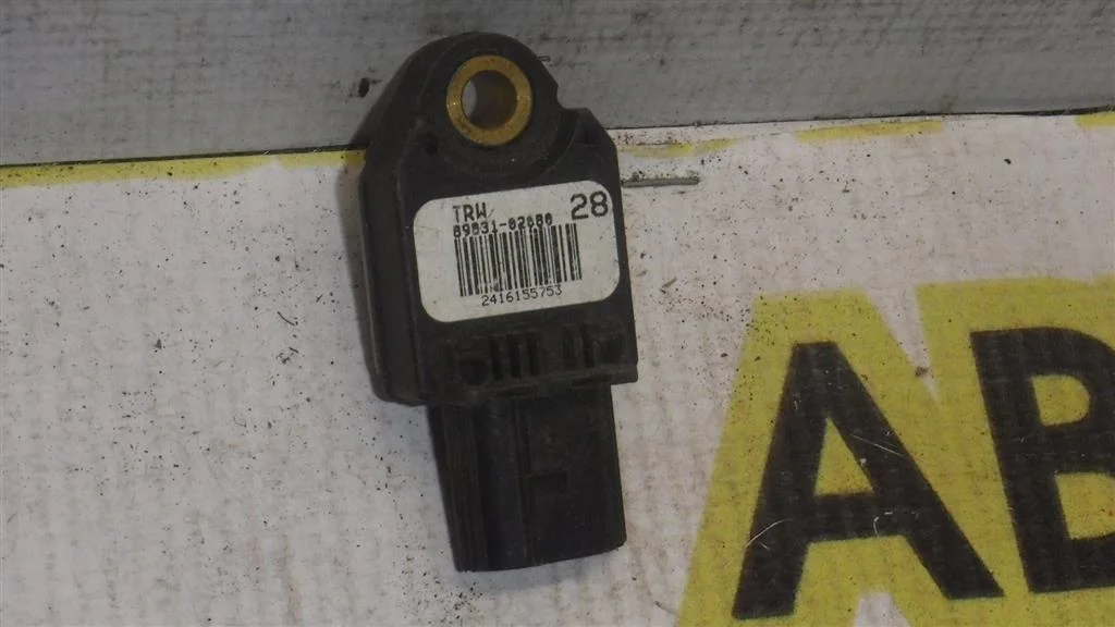 Датчик AIR BAG Toyota Corolla (E150) 2006-2013